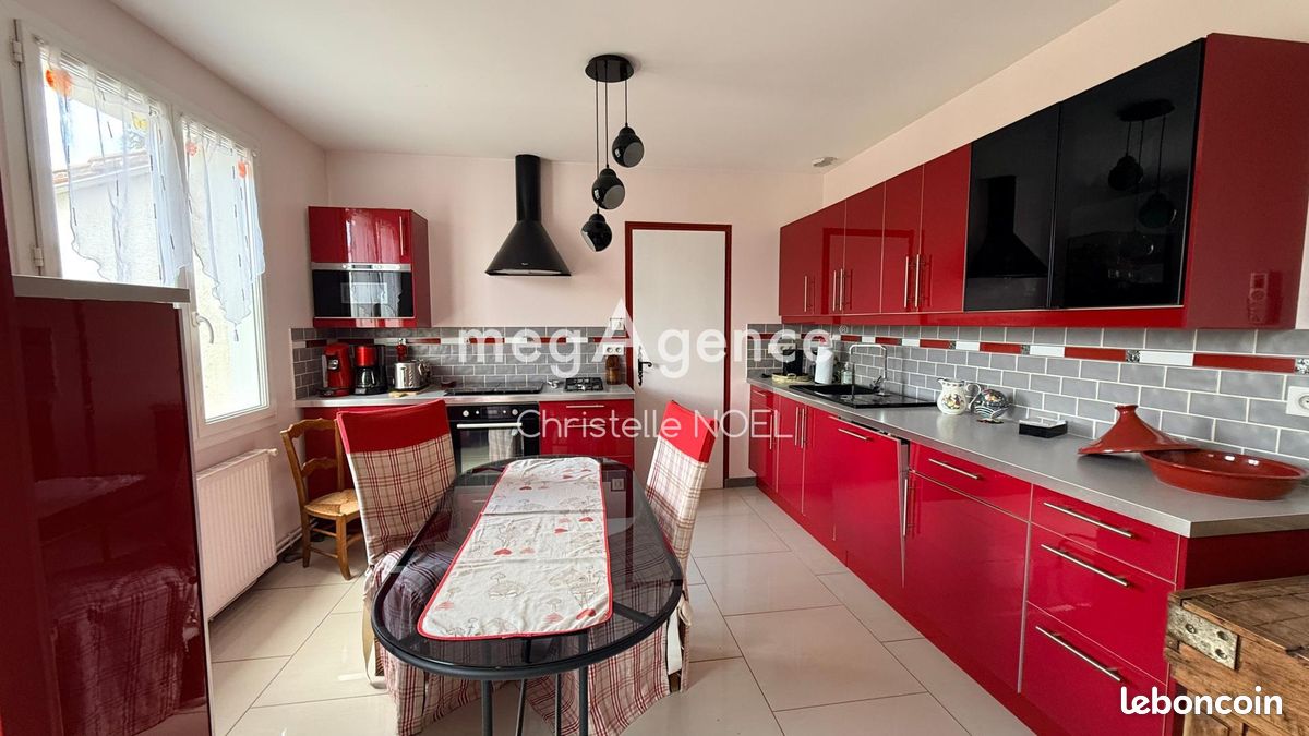 Propriété 4 pièces 101 m² (image 4)