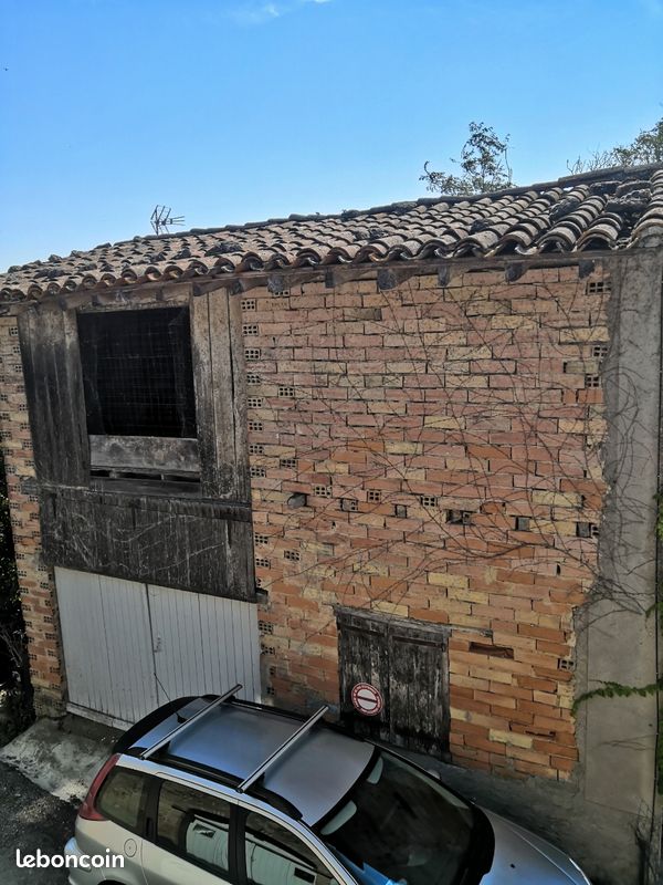 Local commercial 2 pièces 100 m² · à Montmaur · 100 m² · 15 000 €