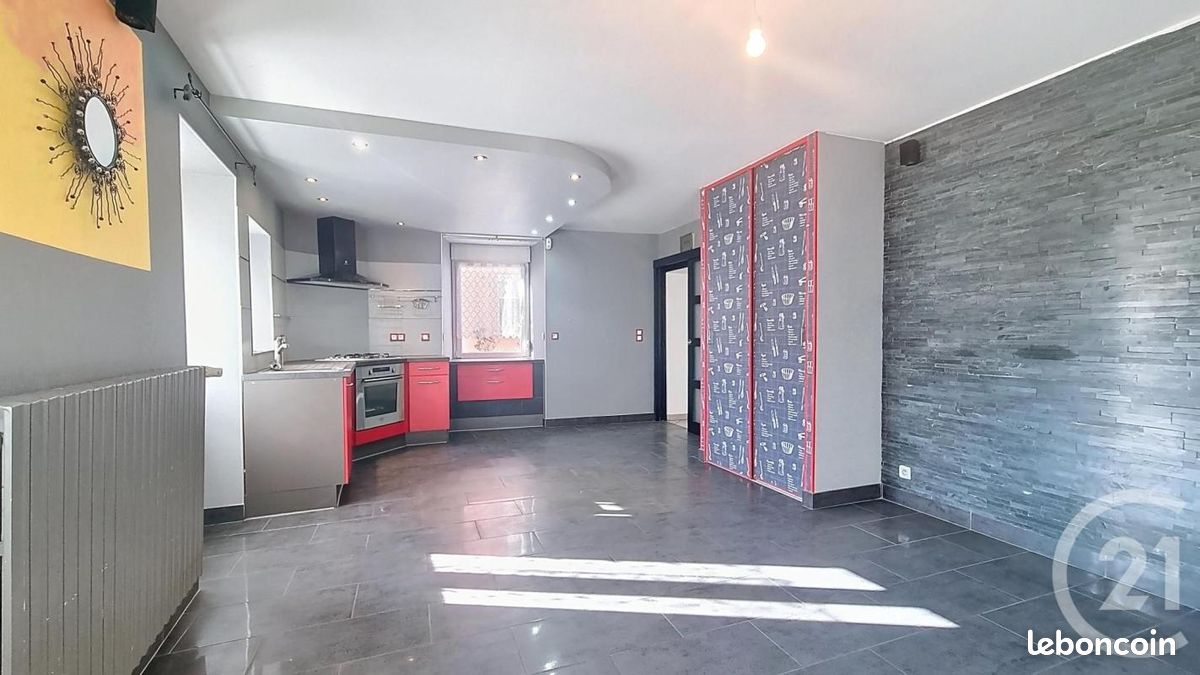 Maison 5 pièces 108 m² · à Échenoz-la-Méline · 108 m² · 145 000 €