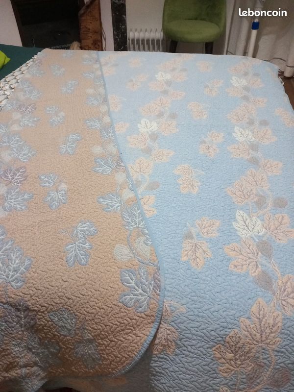 Superbe boutis fin lavable 2 faces (image 4)