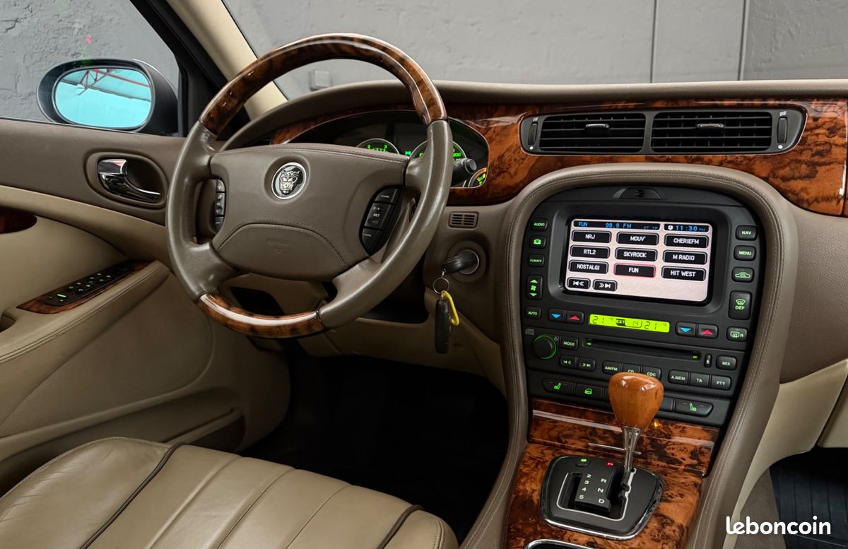 JAGUAR S-TYPE 2.7 D 205 LUXURY BVa (image 16)