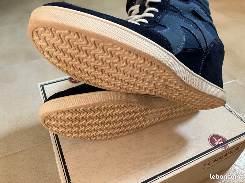 Chaussures Compensées Femme Dorées - Taille 40 (UK 7) - Matière Synthétique, à Enfiler - Neuves Sans Boîte