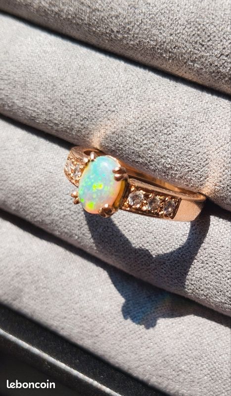 Bague Cocktail Opale Et Strass - Ton Or, Taille 6‑1/4, Avec Boîte