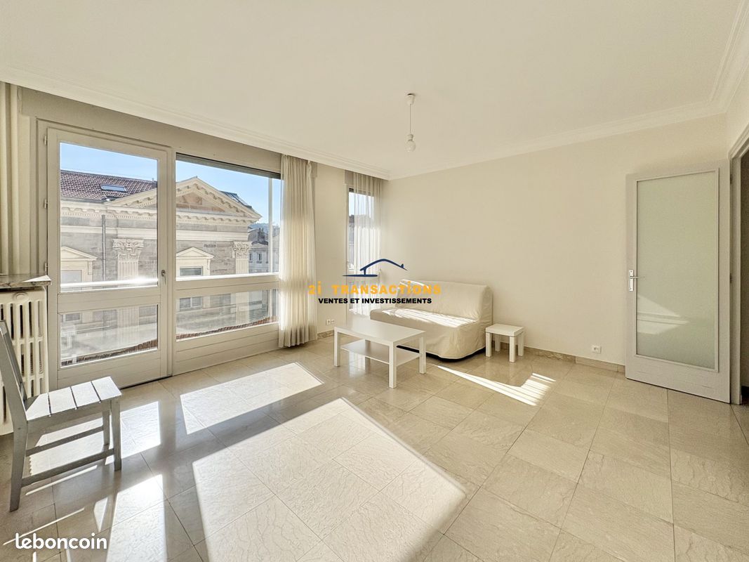 Appartement 2 pièces 60 m² · à Saint-Étienne · 60 m² · 680 €/mois