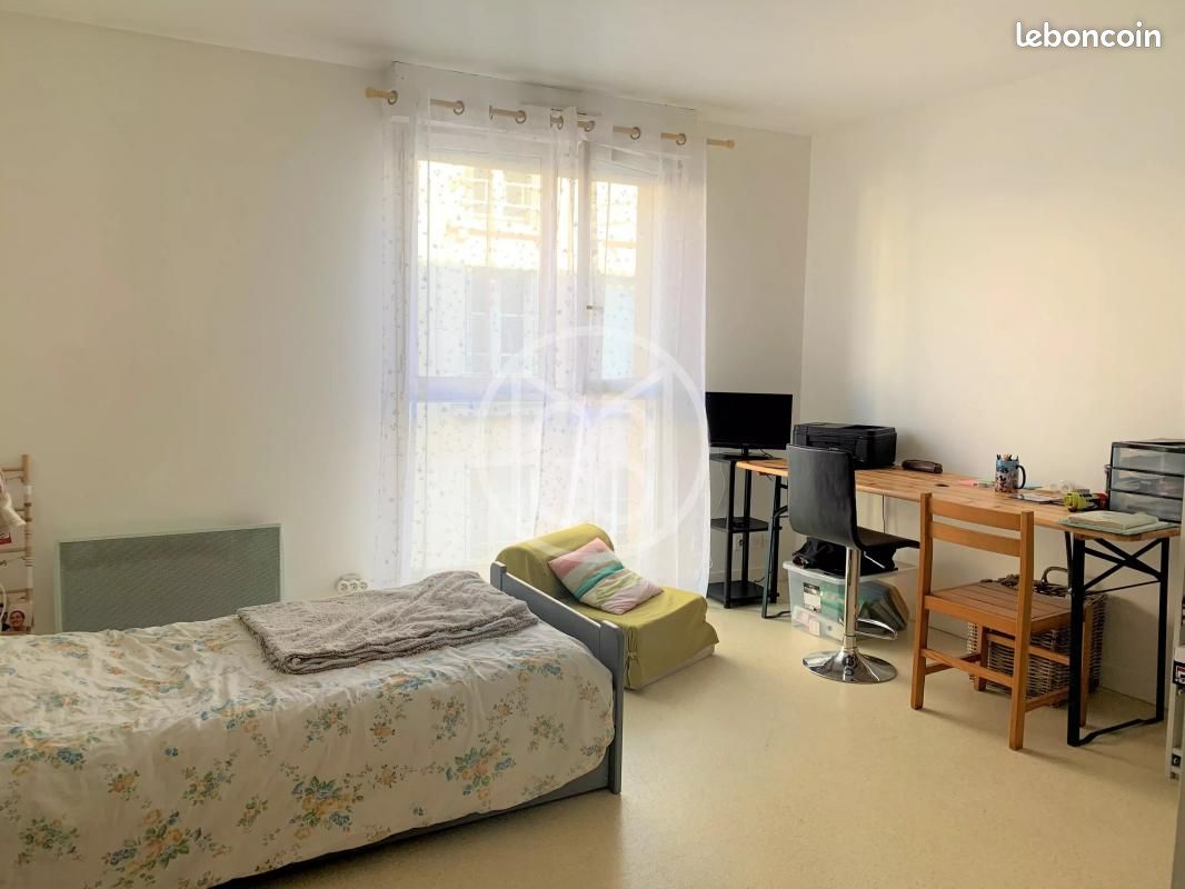 Studio 1 pièce 23 m² - Poitiers 86000 (image principale 1)