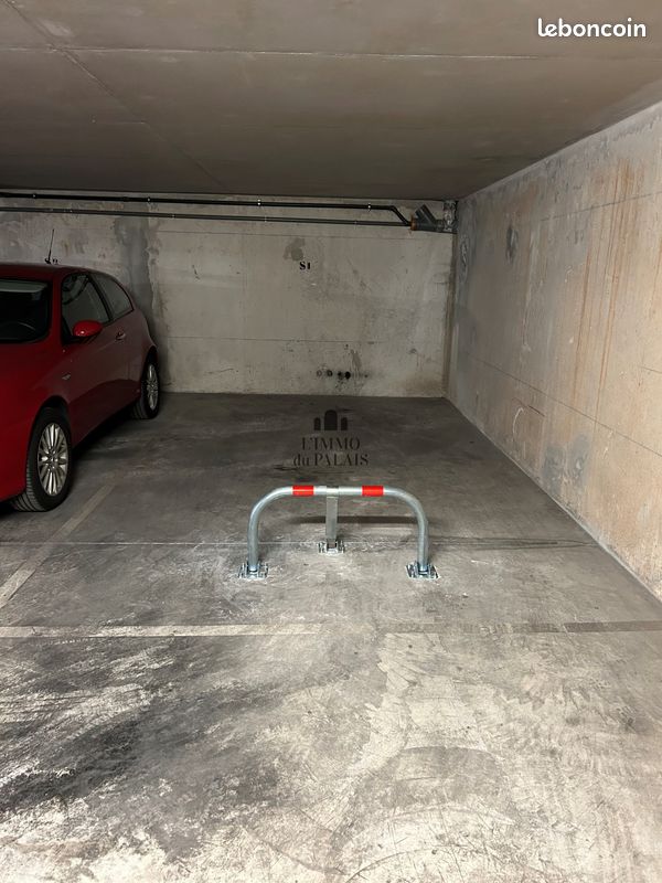 Parking 12 m² · à Marseille · 12 m² · 95 €/mois