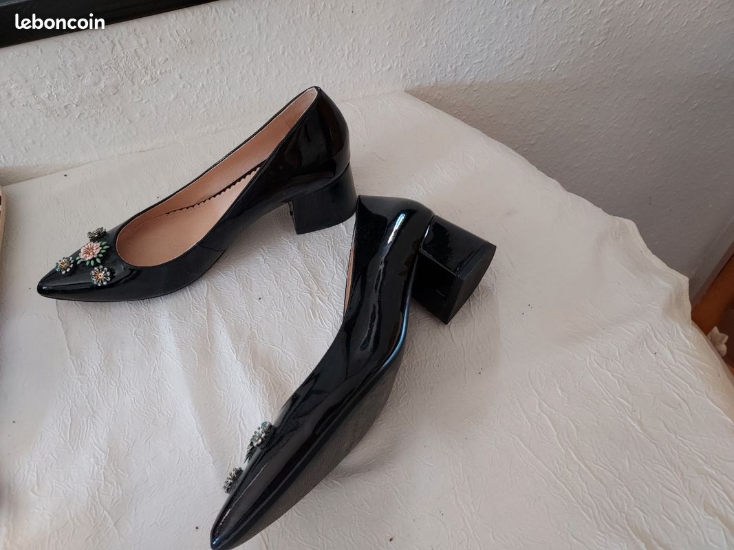 Mocassins noirs vernis 