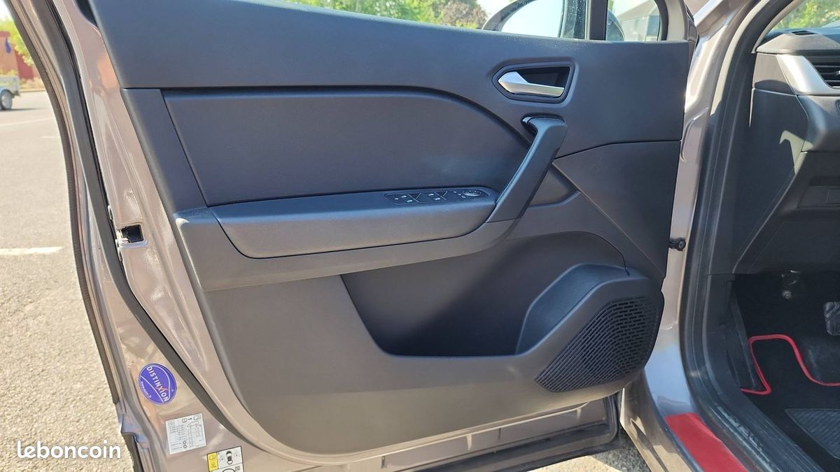 Renault Captur 1.5 Blue dCi 115 EDC7 Business (image 7)