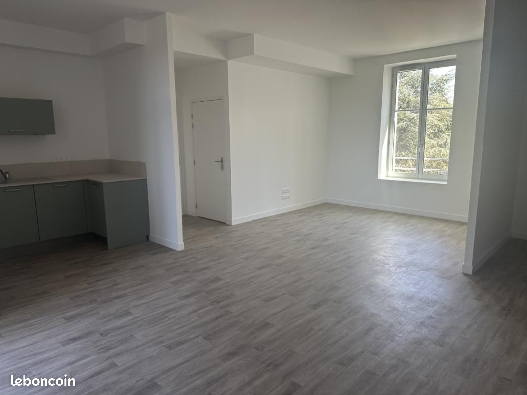 Appartement 4 pièces 91 m² · à Blois · 91 m² · 990 €/mois