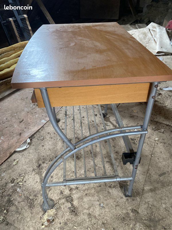 Bureau (image 2)