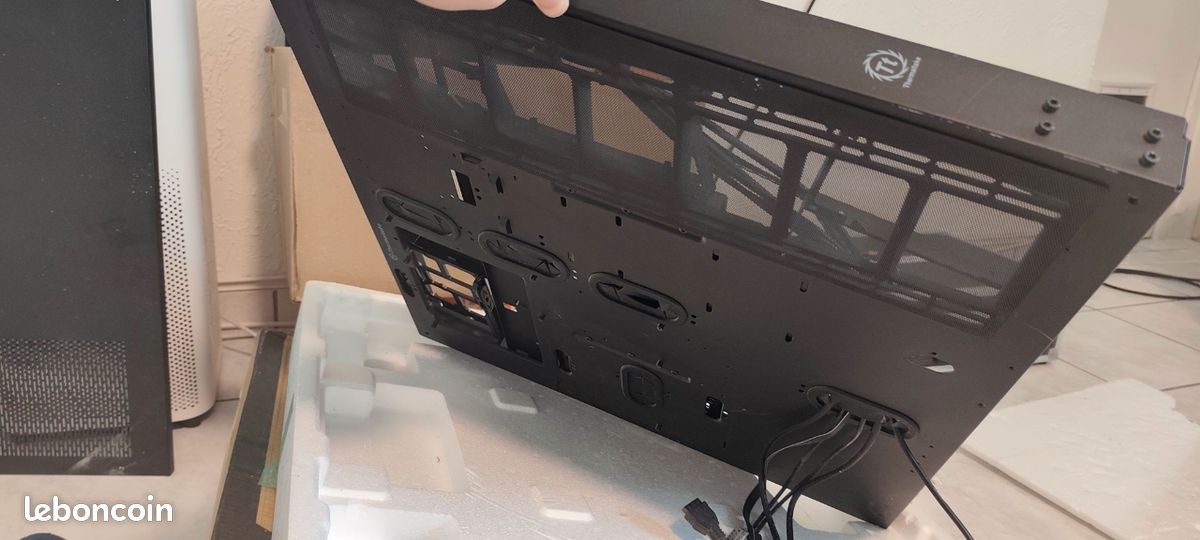 Boîtier PC Thermaltake Core P5 (image 9)