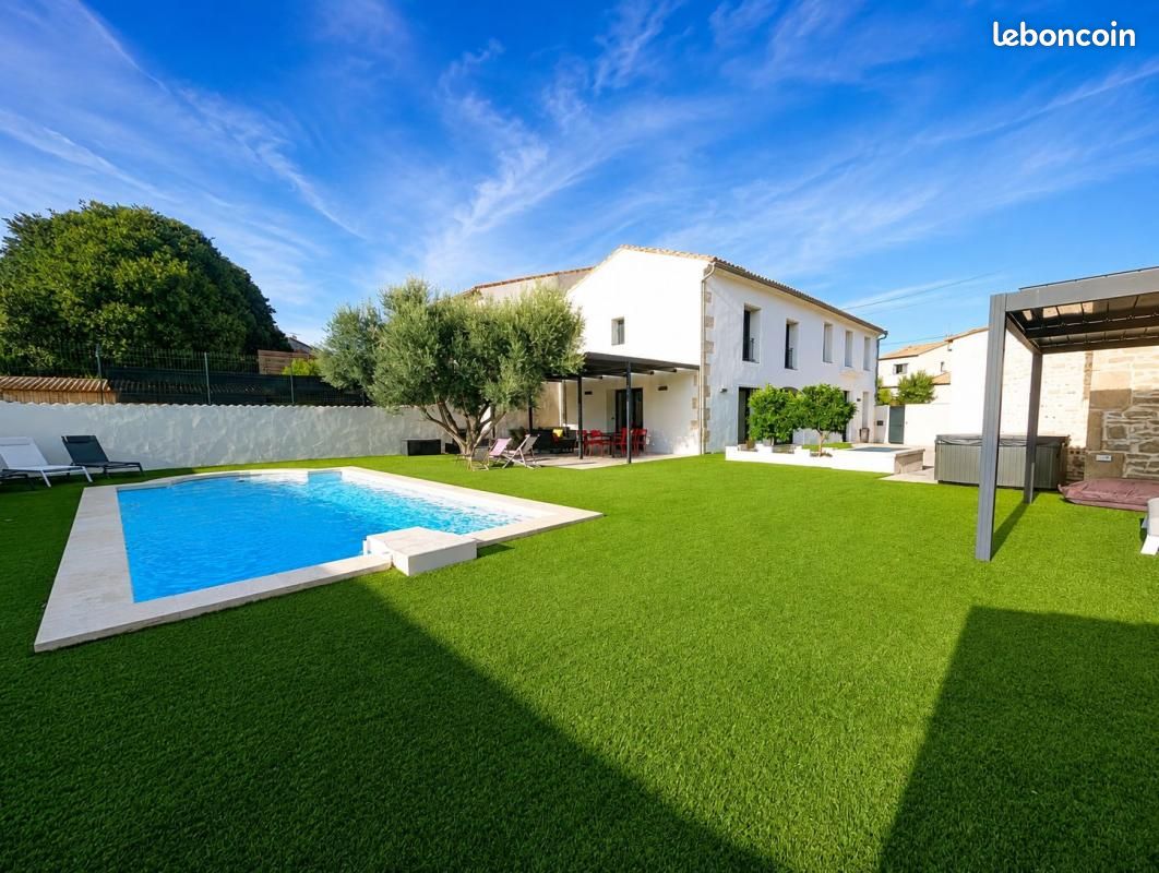 Maison 6 pièces 200 m² · à Rodilhan · 200 m² · 679 000 €