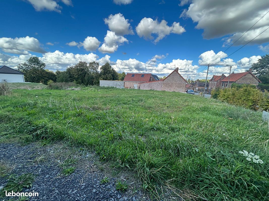 Terrain 561 m² · à Saint-Léger · 561 m² · 39 200 €