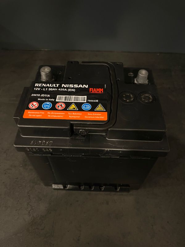 Batterie 12V 50Ah 420A