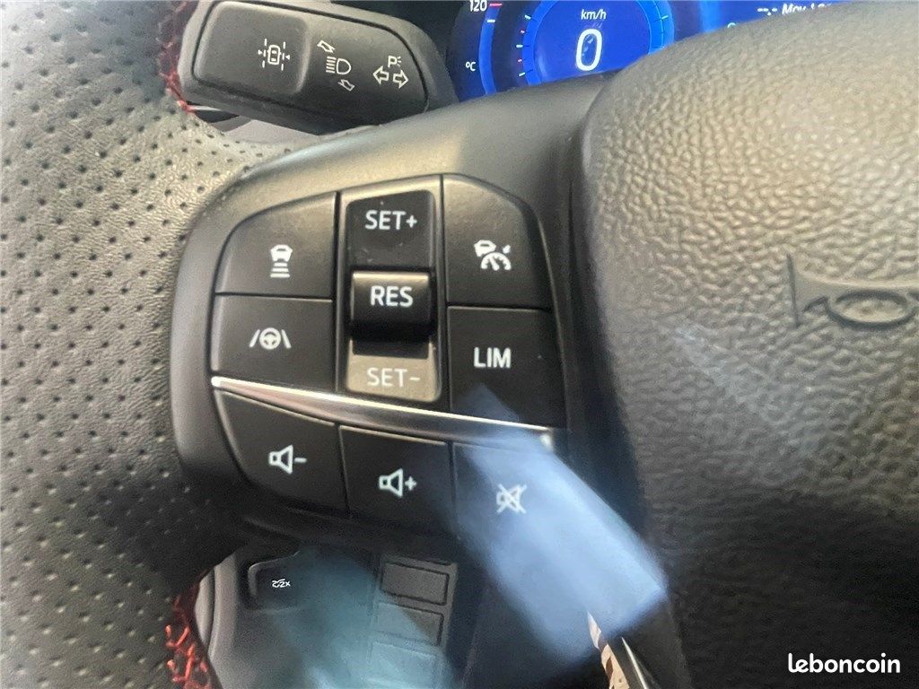 Ford Kuga III 2.5 DURATEC 190 CH FLEXIFUEL FHEV E85 POWERSHIFT ST-Line X (image 20)