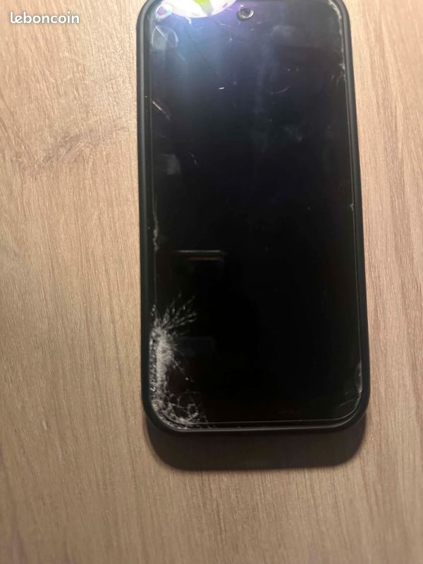 Pixel 9a (image 1)
