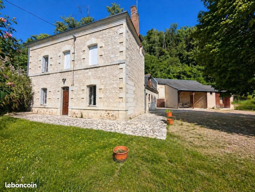 Maison 5 pièces 150 m² · à Coteaux-sur-Loire · 150 m² · 272 000 €