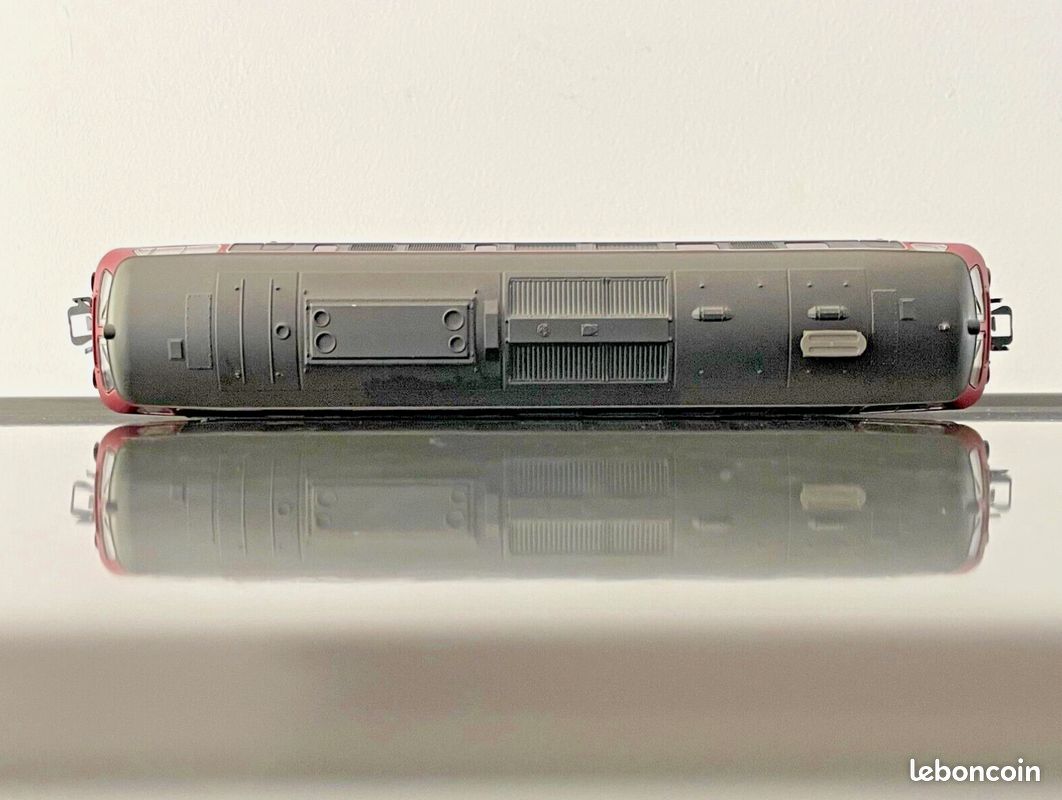 Locomotive Diesel Trix BR 210 - Époque 4 - Digital DCC/SX Avec Son - DB
