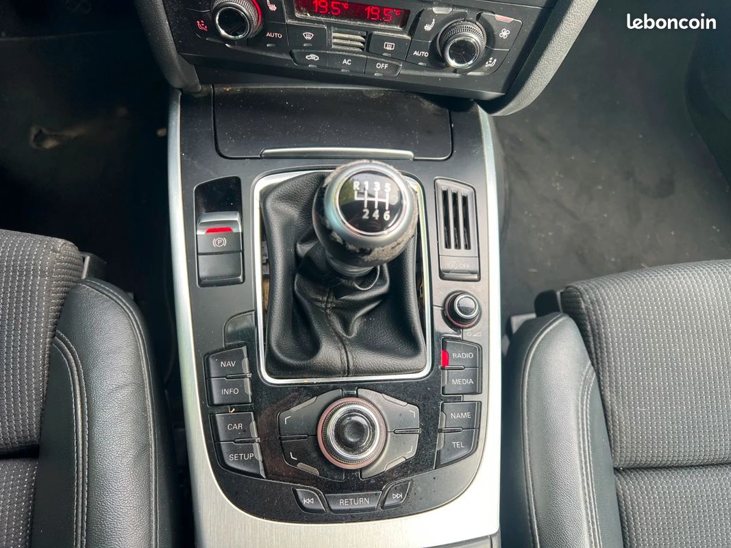 AUDI A4 AVANT 2.0 TDI 170 DPF S line (image 27)