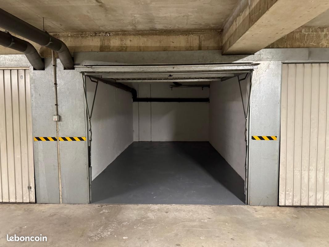 Parking 14 m² · à Beauvais · 14 m² · 100 €