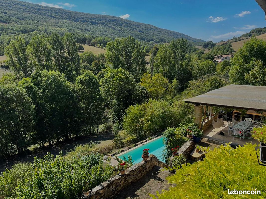 Maison 9 pièces 250 m² · à Sainte-Colombe-sur-l'Hers · 250 m² · 398 000 €