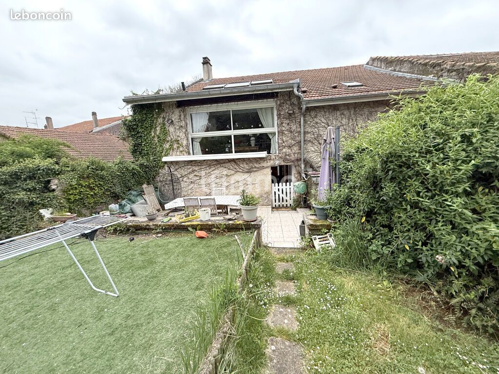 Maison 6 pièces 173 m² · à Pange · 173 m² · 200 300 €