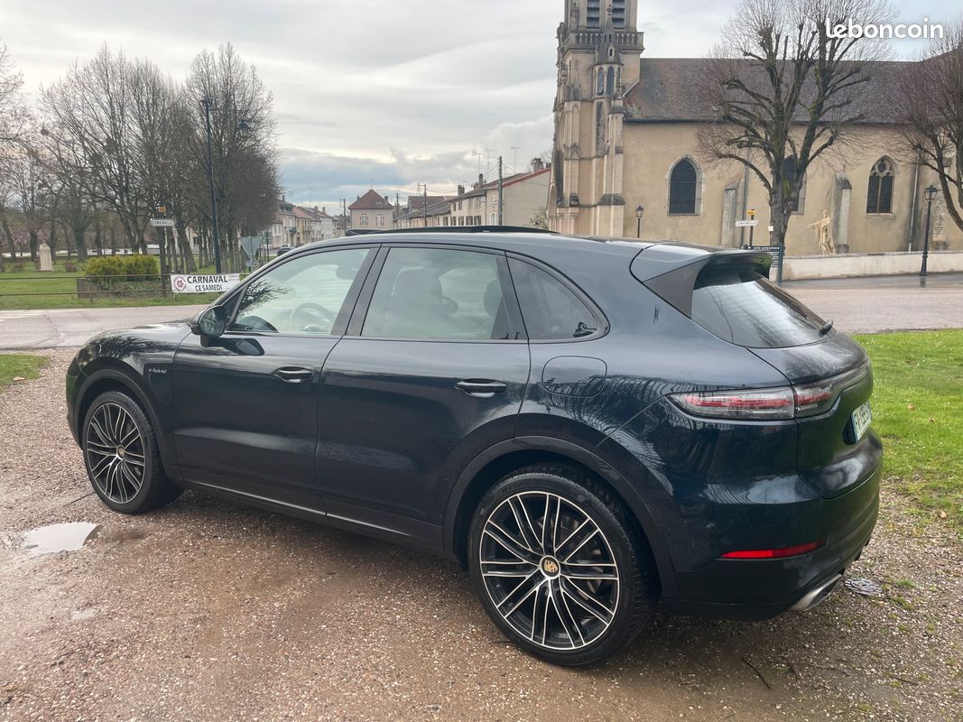 Porsche cayenne hybride 462ch reprise possible (image 2)