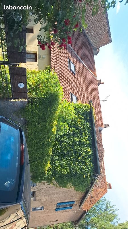 Maison 7 pièces 193 m² · à Saint-Gérand-le-Puy · 193 m² · 65 000 €
