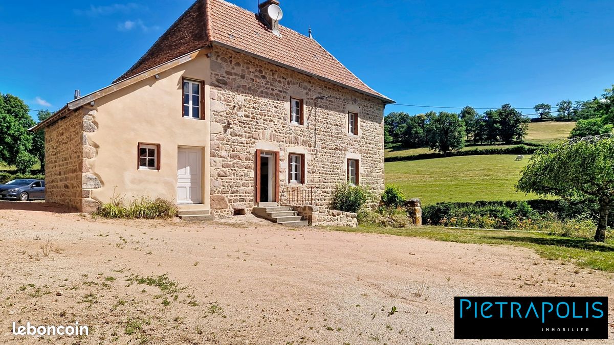 Maison 3 pièces 149 m² · à Saint-Racho · 149 m² · 119 000 €