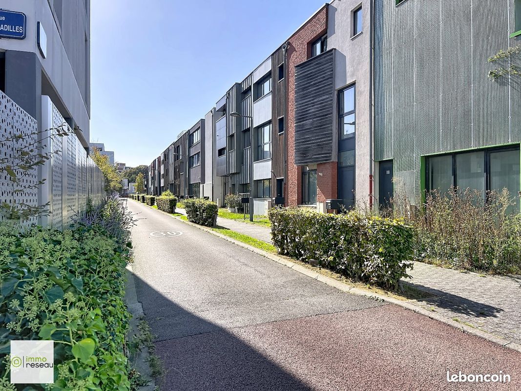 Maison 8 pièces 165 m² · à Lille · 165 m² · 421 000 €