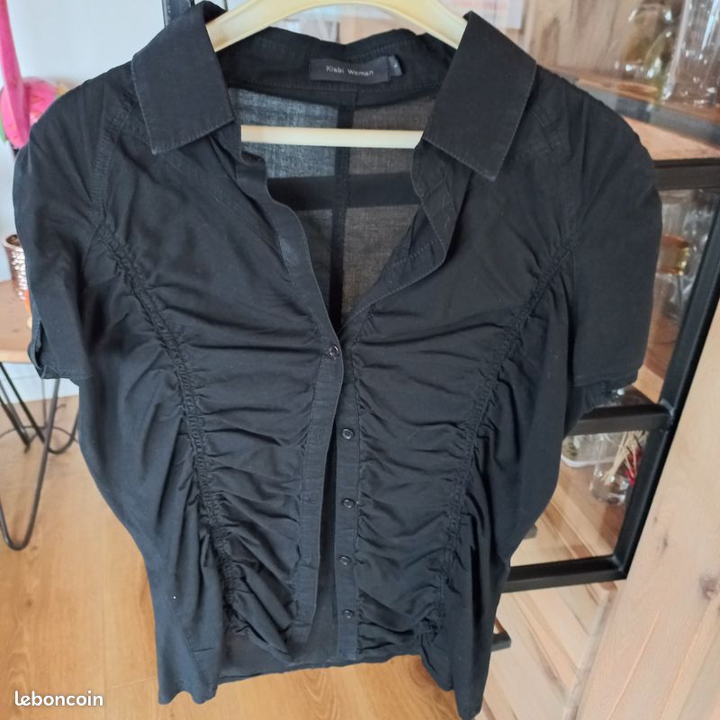 Chemise noire froncée manches courtes Taille L (image 1)