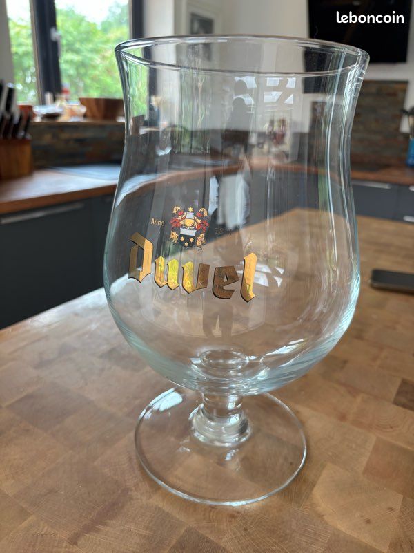 Verre bière Duvel collection 8 Yan Sorgi Verre bière Duvel collection 8 Yan Sorgi
