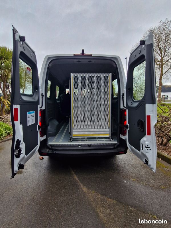 RENAULT Master Fourgon FG Moyen Haut 3T5 TR ADVANCE Blue DCI 150 cv Neuf adapté VASP Handicap TPMR (image 2)