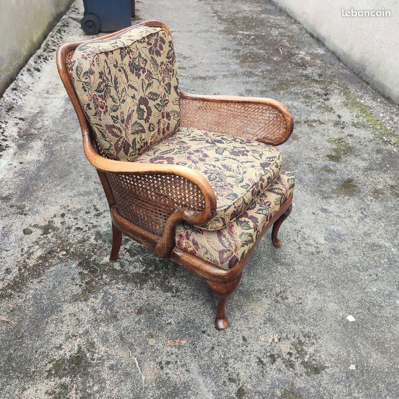 Fauteuil ancien avec structure en osier (image 3)