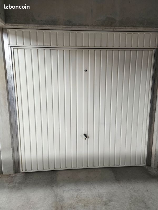 Box résidence sécurisée · à Rousset · 110 €/mois