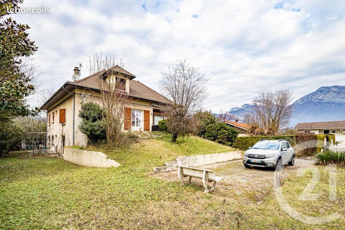 Maison 6 pièces 265 m²