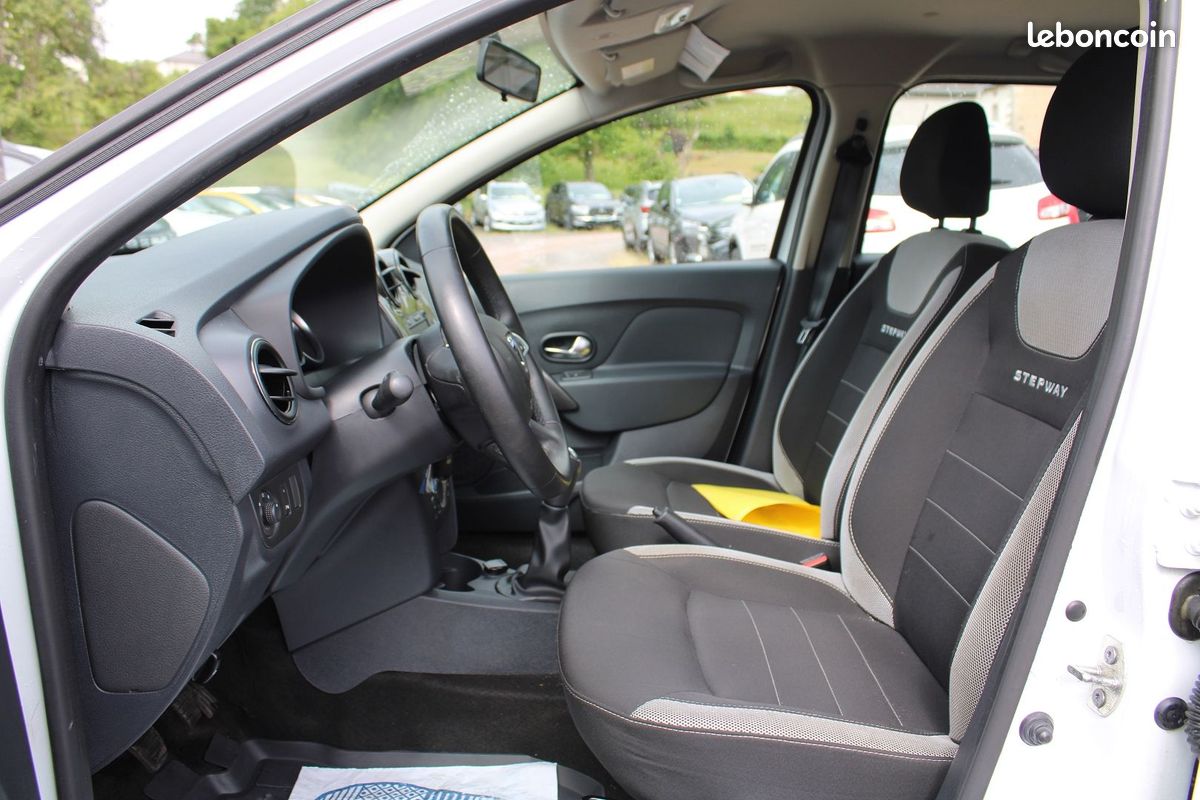 Dacia LOGAN MCV 1L5 BLUEDCI 95 STEPWAY CAMÉRA GPS USB RÉGULATEUR BLUETOOTH ABS LEDS CLIMAT (image 8)