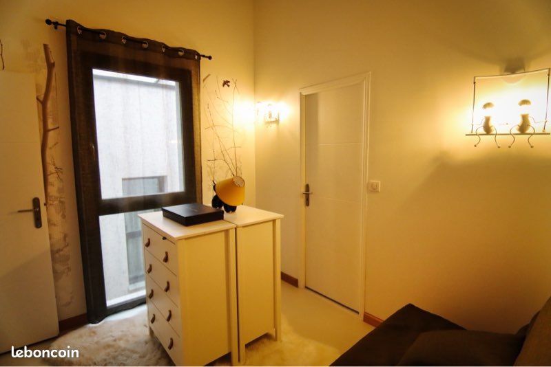 Maison d’architecte contemporaine – 5 chambres, terrasses, salle de sport et stationnements – Saint-Nicolas-de-Port (image 18)