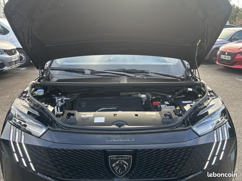 Peugeot 3008 1.2 Hybrid 145ch Allure e-DCS6 (image 11)