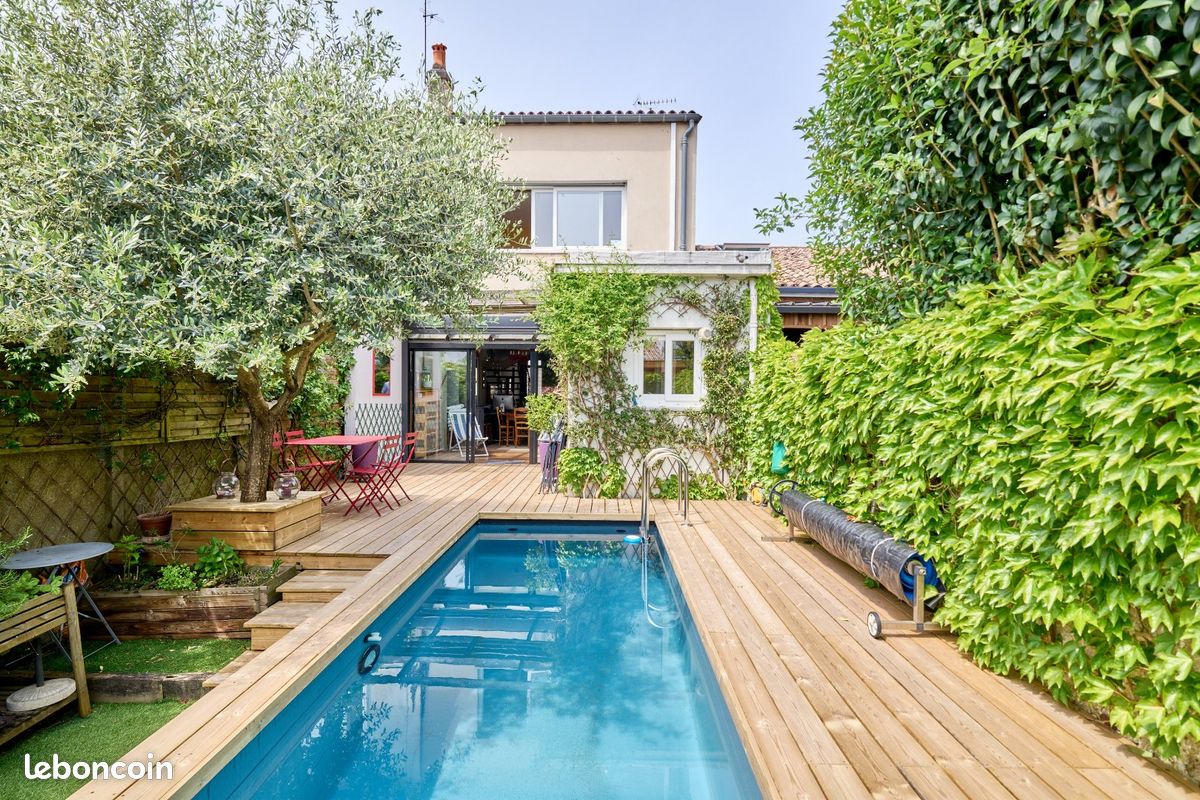 Échoppe bordelaise surélevée avec piscine chauffée