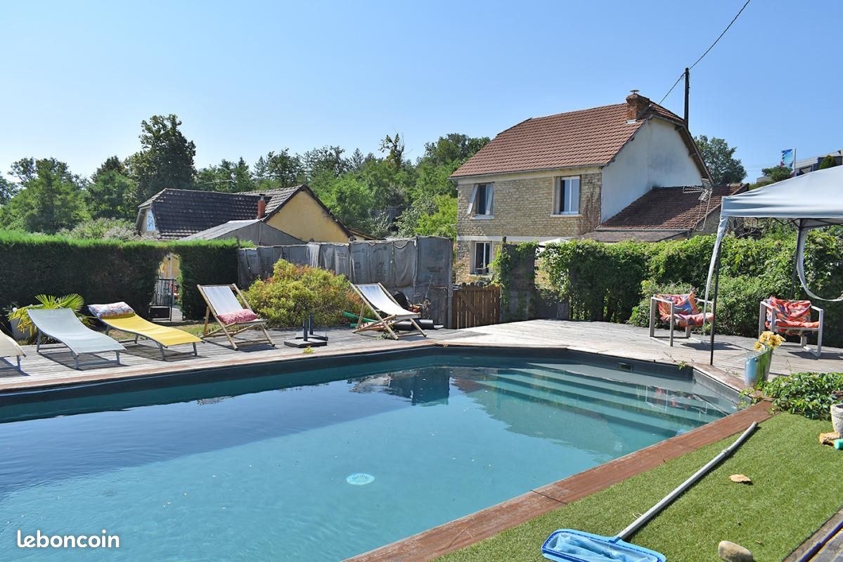 Maison 10 pièces 210 m² · à Saint-Geniès · 210 m² · 348 000 €