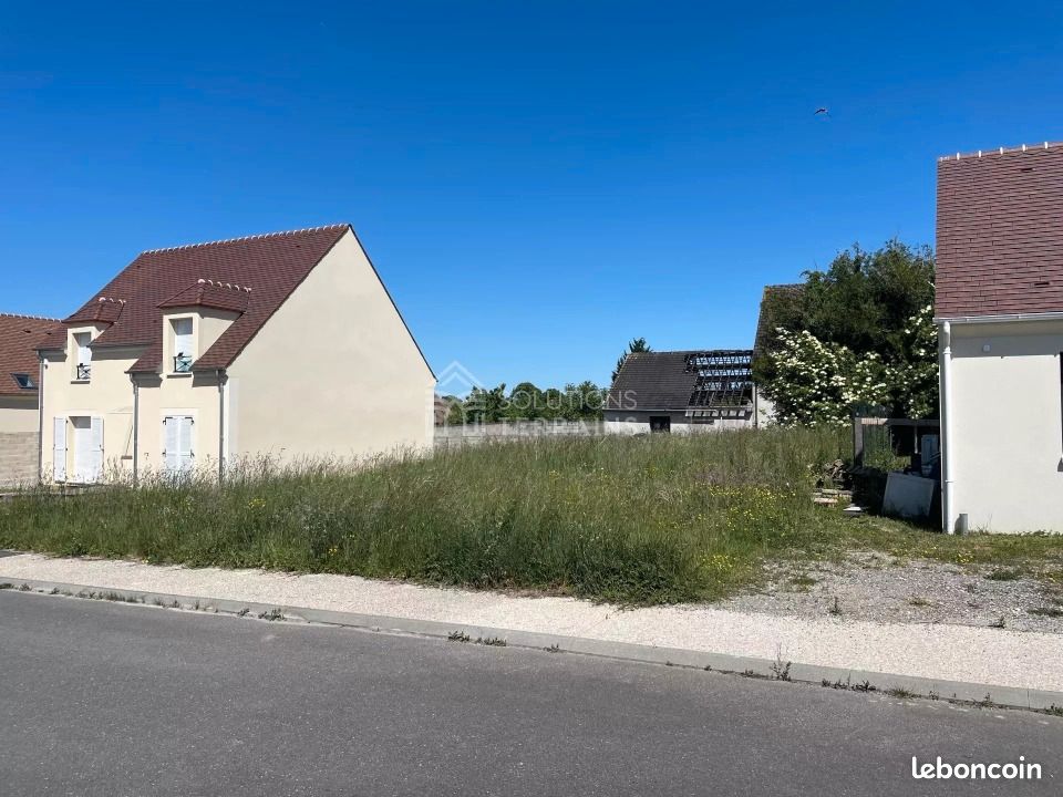 Terrain 350 m² La Chapelle Gauthier · à La Chapelle-Gauthier · 106 000 €