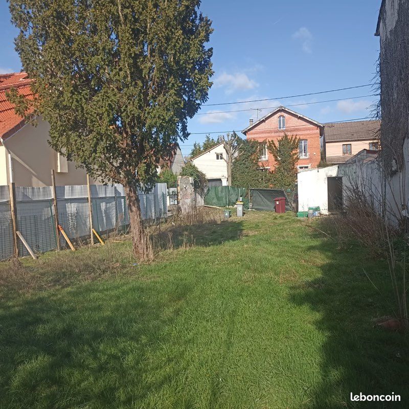 Terrain à vendre – 525 m² viabilisé – Montfermeil (93370) · 200 000 €
