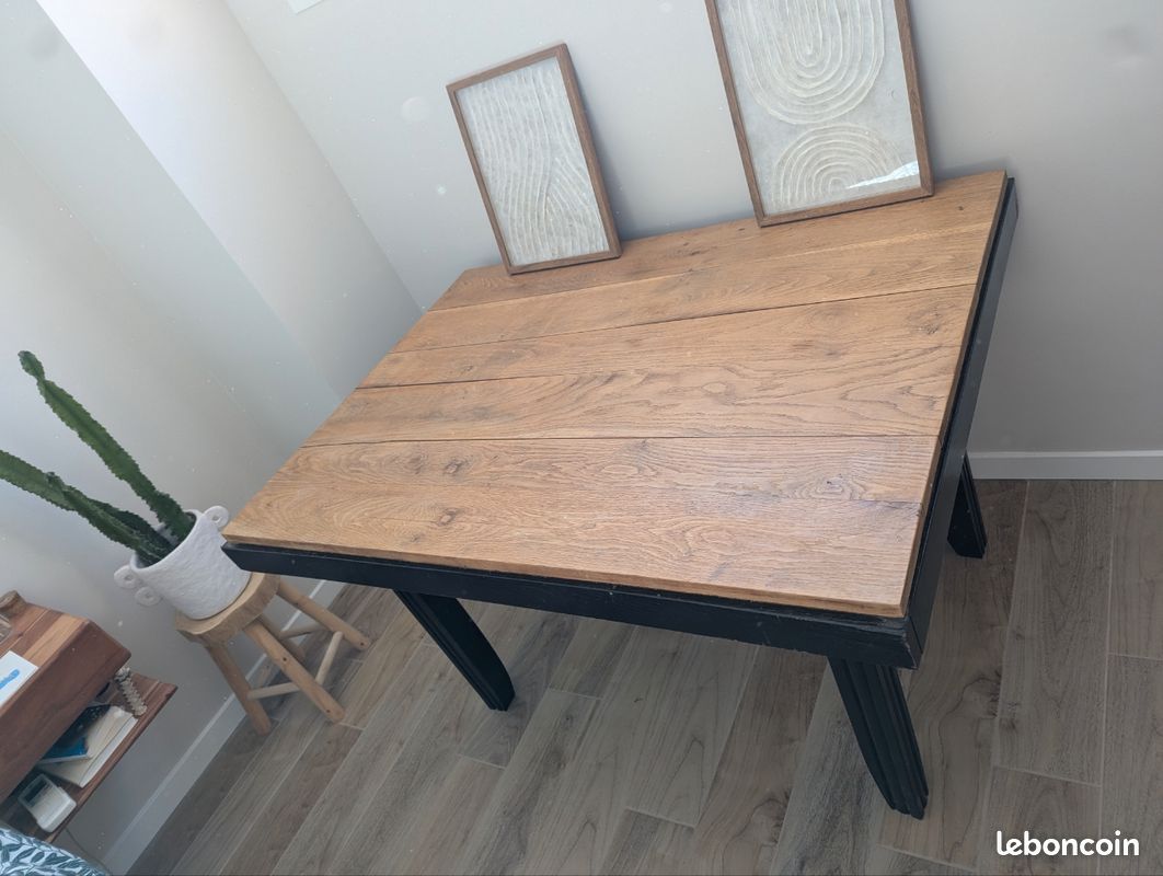 Table bois massif et laque 120x88 (image 1)