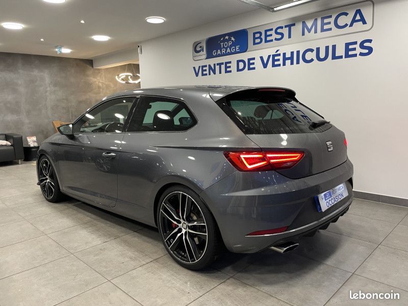 Seat LEON Cupra SC 2.0 TSI 300cv / BeatsAudio / LED / Carplay / Carnet Complet (image 4)