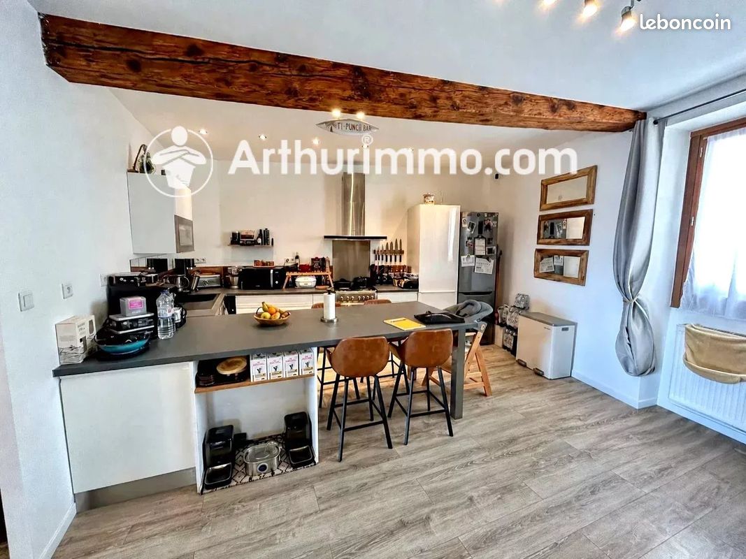 Appartement 3 pièces 80 m² · à Trévoux · 80 m² · 850 €