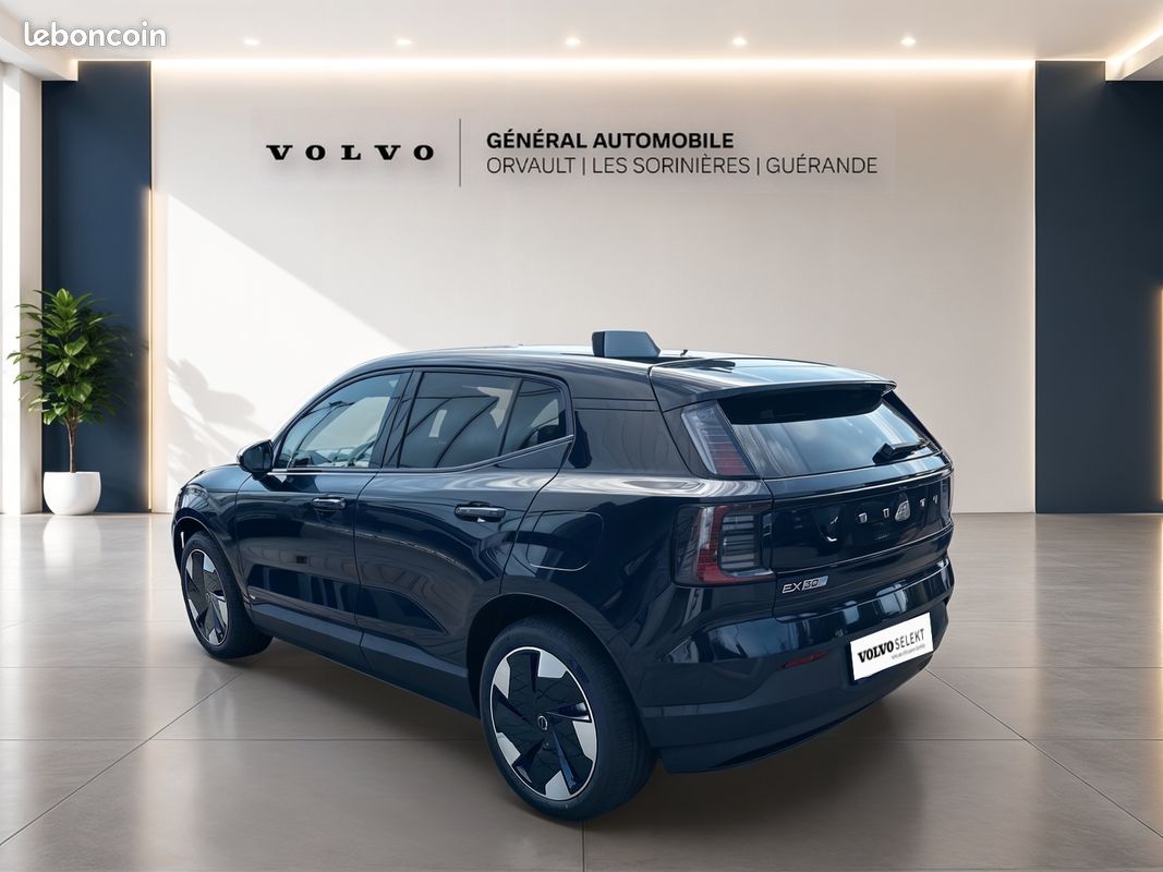 VOLVO EX30 P5 Long Range 272 ch Plus (image 3)