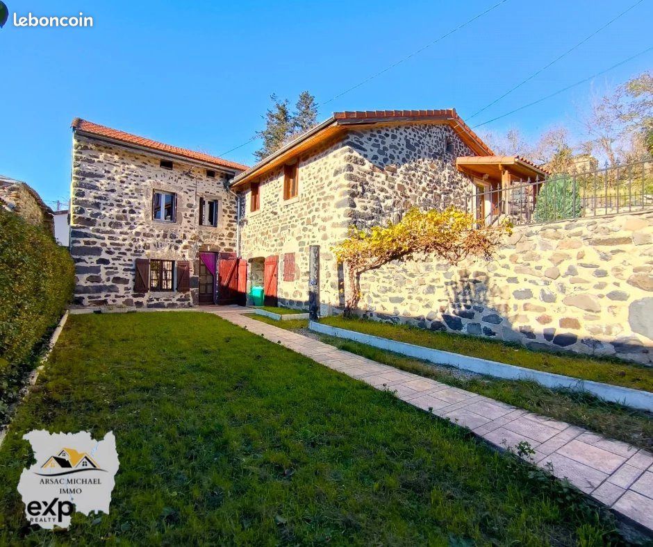 Maison 6 pièces 176 m² · à Chadron · 176 m² · 145 000 €