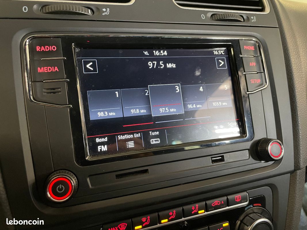 VOLKSWAGEN GOLF VI GTi 2.0 TSi 210 (image 28)