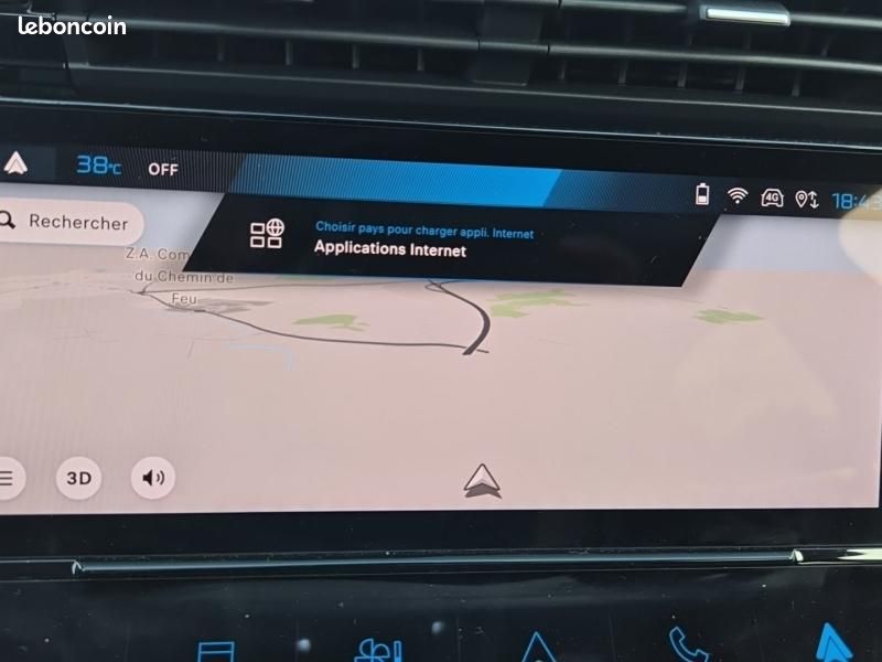 Peugeot 408 PHEV 225ch Allure Pack e-EAT8 (image 14)